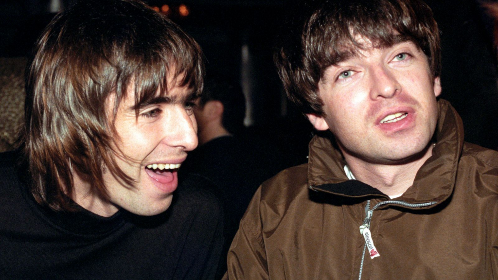 OASIS Noel Gallagher與Liam Gallagher早期的打鬧時光